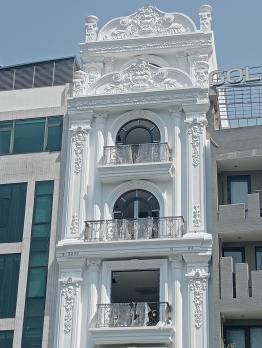 Bán Gấp Tòa Nhà VP Phố Pháo Đài Láng. Huỳnh Thúc Kháng. Chùa Láng Đống Đa  Diện tích 78m2  giá 42 tỷ
