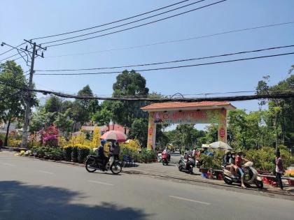 CHDV rộng 6m HIẾM hẻm 102 Lê Văn Thọ 132m2 17PN khép kín DT 80 tr 16.5 tỷ sát CV Làng Hoa