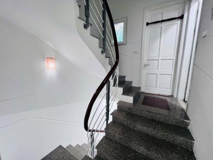 Bán nhà riêng phố Trung Liệt, Thái Hà, Đống Đa, nhà đẹp , DT 40m2, 5 tầng, MT 4.1m