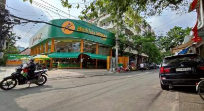 GẤP bán nhà hẻm 656 Quang Trung ngang 7m 126m2 4 tầng có gara gần chợ đêm HTT chỉ 17.8 tỷ