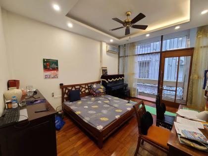 Bán nhà phố Nguyễn Tri Phương, 35m2 x 5 tầng