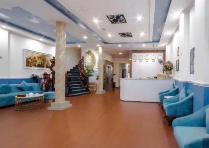 Bán khách sạn Mã Mây, 90m2 x 7 tầng, 16 phòng