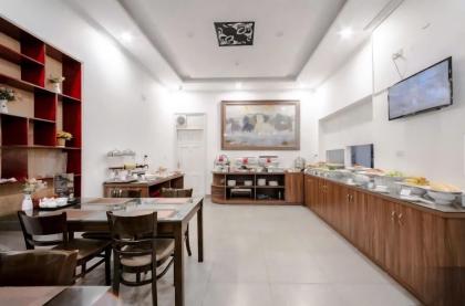 Bán khách sạn Mã Mây, 90m2 x 7 tầng, 16 phòng