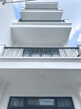 CHO THUÊ VILLA CAO CẤP 6 PHÒNG NGỦ HUỲNH THÚC KHÁNG PHƯỜNG 4