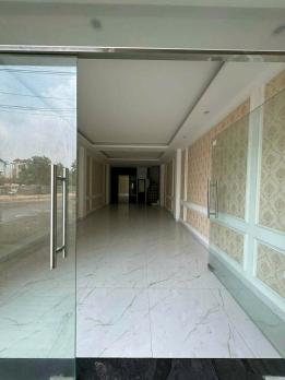 Cho thuê nhà ĐẸP Tố Hữu 7 tầng thông sàn thang máy chỉ 22tr 0903409888