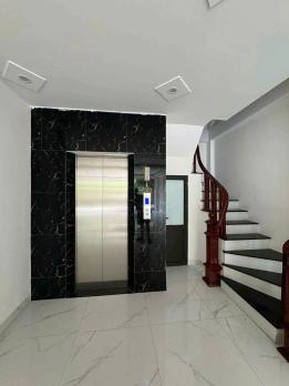 Cho thuê nhà ĐẸP Tố Hữu 7 tầng thông sàn thang máy chỉ 22tr 0903409888