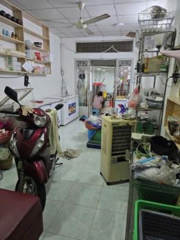 Bán gấp nhà riêng Quận 1 , phường Tân Định TPHCM, giá rẻ,diện tích lớn