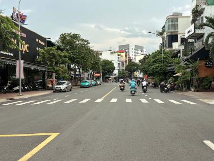 Bán đất tặng nhà 3 lầu 384m2 hẻm 1 sẹc Nguyễn Văn Lượng ngang 8m 17PN gần Lotte 28.6 tỷ