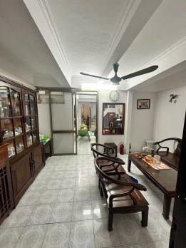 Bán căn hộ tập thể Thái Thịnh, Vĩnh Hồ, Đống Đa, gần ngay phố, 120m2, 4 ngủ, nhà đẹp ở luôn
