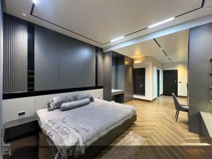 **Bán nhà MT Trần Văn Quang, phường 10, Tân Bình (5*17) CHDV 17PN