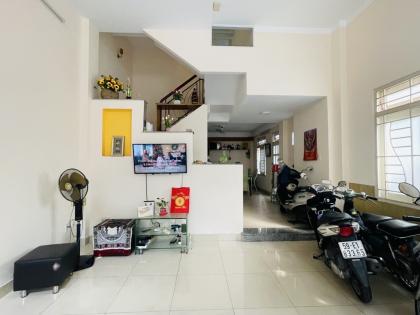 Nhà bán Khu VIP Lê Văn Sỹ Q.PN - DT 60m2, ngang 5.1m, 5 tầng - 10.9 TỶ