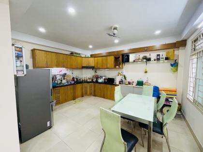 Nhà bán Khu VIP Lê Văn Sỹ Q.PN - DT 60m2, ngang 5.1m, 5 tầng - 10.9 TỶ