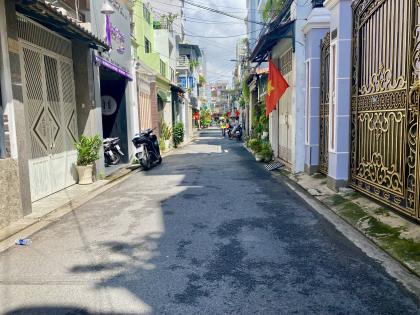 Nhà bán VIP đường Đặng Văn Ngữ Q.PN - DT 46m2, ngang 3m, hẻm xe tải - 9 TỶ