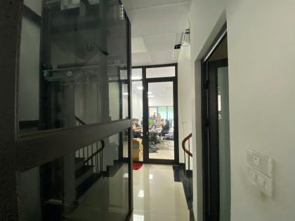 Cho thuê tòa văn phòng 69 Tố Hữu 90m x 6 tầng thông sàn thang máy 0903409888