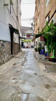 Bán nhà Huỳnh Văn Bánh Q.PN - DT 42m2, hẻm ô tô, cách MT 2 căn - 9.3 TỶ