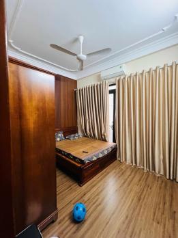 Bán nhà ngõ 46 Hào Nam, Diện tích 45m x5 tầng, mặt tiền 4.6m, gias.9 tỷ