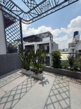 SIÊU PHẨM 5 TẦNG THIẾT KẾ SANG TRỌNG HIỆN ĐẠI 53M2, TẶNG FULL NỘI THẤT CAO CẤP. GẦN NGÃ BA ĐÔNG