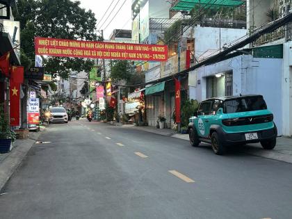 CC gửi bán MTKD Nguyễn Văn Công 84m2(4x21) 3 tầng KD sầm uất sát sân bay TSN 13.8 tỷ.