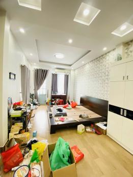 QUẬN 11  kế Đầm Sen 5 TẦNG 50M²  HẺM 5M  Dòng Tiền 15TR/Tháng – CHỈ 7 TỶ NHỈNH