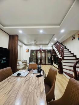 Bán nhà Phố Văn Phú DT 50m2, 7 Tầng, MT 5.5m, Giá 20Tỷ Hà Đông