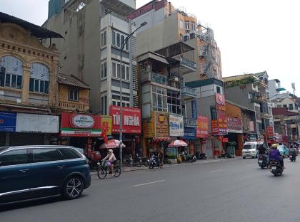 Ngộp bank bán Gấp nhà mặt phố Bạch Mai sầm uất gần Chợ Mơ 50m2 chỉ 12.x tỷ. LH 0989626116