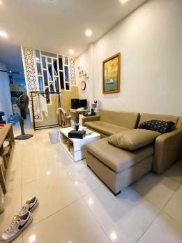 SÁT MT! Bán Nhà Đẹp 3 Tầng Hẻm Xe Hơi Cao Thắng, 33m2, 6.3 Tỷ