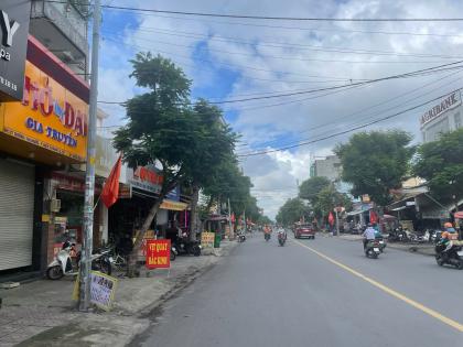 CHO THUÊ NHÀ MẶT TIỀN QUẬN 12 – GIÁ SIÊU RẺ CHỈ 15 TRIỆU/THÁNG
