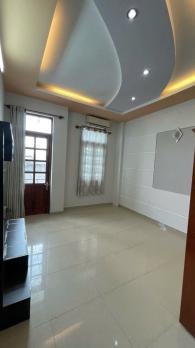 Bán Nhà Mặt Tiền Kinh Doanh Hẻm Xe Hơi Đường Huỳnh Tấn Phát