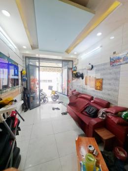 ???? Q11: NGAY HÀN HẢI NGUYÊN – 3/2 – HẺM 8M THÔNG – 4 TẦNG ĐÚC ĐẸP ???? •	Diện tích: 31m² (3 x 10m vuông vức, hoàn công đủ)
