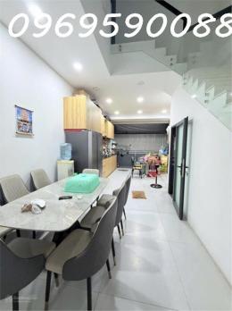 Bán Nhà Lê Trọng Tấn, 3 tầng, 4.3x19m gần AEON chỉ 5.99999tỷ