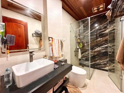 Bán nhà phố Giáp Nhất, DT 71m x 8 tầng, MT 5,5m, giá 51,5 tỷ,( có thương lượng)