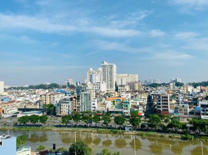 SỐNG XANH BÊN DÒNG SÔNG 99 Bình Đông, phường Phú Định (P11 Q8 cũ), TP.HCM •	Căn góc tầng cao, view sông cực đẹp, sáng