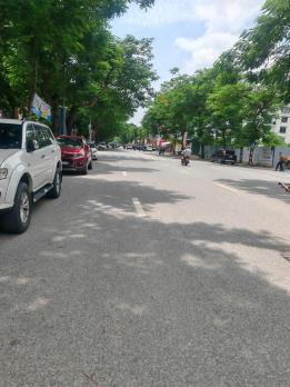 Bán biệt thự liền kề tại Xuân La 90m2, mt 6m, full nội thất, nhỉnh 29tỷ.