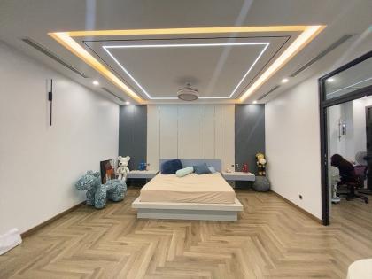 BÁN NHÀ LÔ GÓC 85m² – 7 TẦNG – THANG MÁY – FULL ĐỒ NỘI THẤT – KIẾN HƯNG – GIÁ 24 TỶ