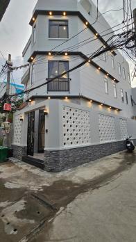 Bán nhà góc 2 mặt tiền xây mới gần đường Phạm Hữu Lầu Quận 7