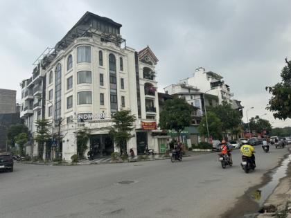 bán nhà phố Yên Xá, Thanh Trì, lô góc 2 mặt tiền, 230m2, 7 tầng thang máy, giá 83 tỉ