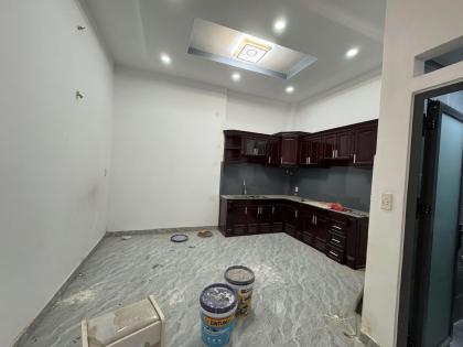 BÁN NHÀ ĐẸP Q.12 – ĐƯỜNG 6M XE HƠI ĐẬU CỬA – GIÁ CHỈ 5,6 TỶ TL