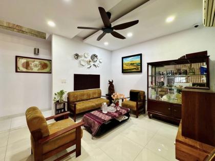 Mặt tiền kinh doanh, Huỳnh Văn Bánh Phú Nhuận - 100m2 x 4 tầng chỉ 17ty5