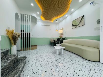 ???? NHÀ 4 TẦNG – HẺM XE HƠI – DƯƠNG BÁ TRẠC – P.RẠCH ÔNG - Q.8 CŨ - SÁT QUẬN 1 ???? . Diện tích ngang 5.5m x 5.5m, thoáng