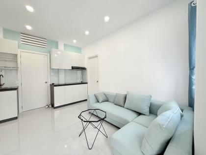 Bán chung cư Lý Thường Kiệt, Q.11 gần Thiên Phước 40m2 chỉ 2ty5 , tặng nội thất