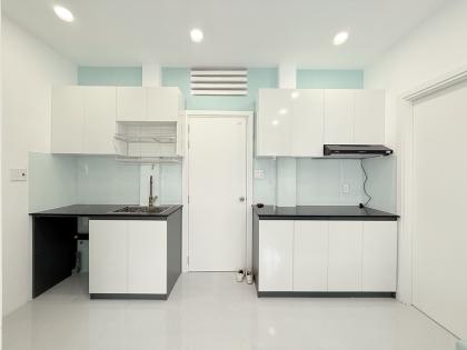 Bán chung cư Lý Thường Kiệt, Q.11 gần Thiên Phước 40m2 chỉ 2ty5 , tặng nội thất