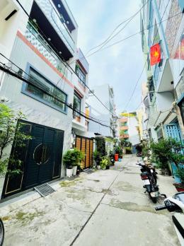 ???? VỊ TRÍ VÀNG – NGUYỄN TRỌNG TUYỂN ???? Phường 15, Quận Phú Nhuận. . Diện tích 3.7m x 15.5m, công nhận đủ.