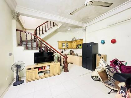 Bán Nhà Mặt Tây Hồ Nguyễn Hoàng Tôn 188m2-5T MT6,6m 2 THOÁNG 65 Tỷ Có Thương Lượng.