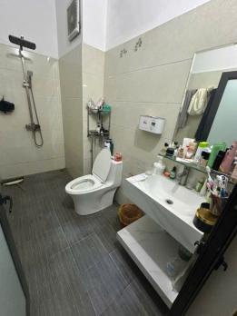 Mặt phố Nguyễn Văn Trỗi sầm uất cạnh Làng việt kiều Châu Âu 40m2 chỉ 9.x tỷ. LH 0989626116
