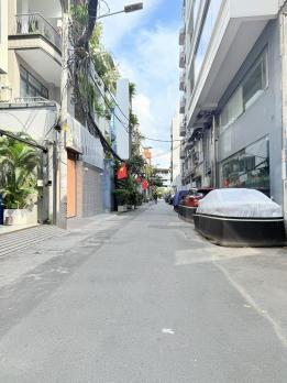 Hẻm nhựa 10m, 86m2 TÀI LỘC, kết cấu 5 tấm, có thang máy, giếng trời, View sân thượng ngắm máy bay đáp.