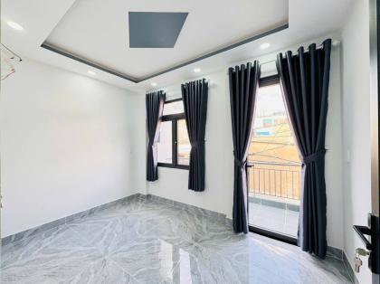 NHÀ 2 TẦNG LÔ GÓC 2 MẶT HẺM 38M2 HXH GẦN MẶT TIỀN BÙI VĂN NGỮ SÁT BÊN CHỢ NGÃ BA ĐÔNG QUANG. HIỆP
