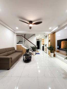 Siêu Phẩm Đường Nguyễn Cửu Vân Quận Bình Thạnh Phường 17 Cũ.