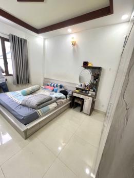 ????Gần chợ Bà Chiểu, bv Gia Định nhà trệt 2 lầu sân thượng hẻm thông chỉ 5ty3