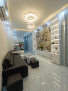Bán nhà phố Nguyễn Phúc Lai, Hoàng Cầu, Đống Đa, 5 tầng thang máy mới, ngõ thông, gần hồ