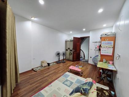 Bán nhà phố Hạ Đình, Thanh Xuân, 5 tầng nhà đẹp ở luôn, mặt tiền rộng, ngõ thông